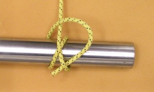 Figuur 3: Constrictorknoop - stap 3